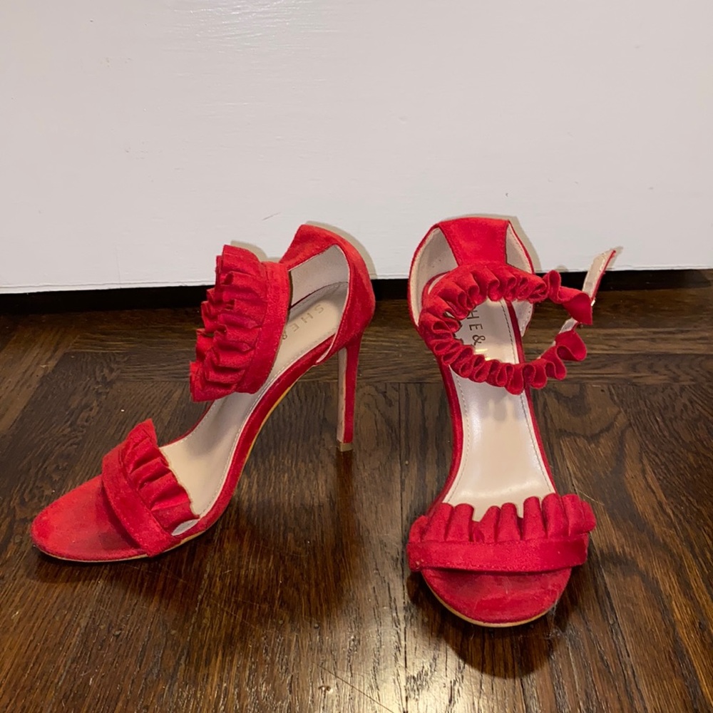 Red faux suede ruffled strapped sandal heels, size 38/7